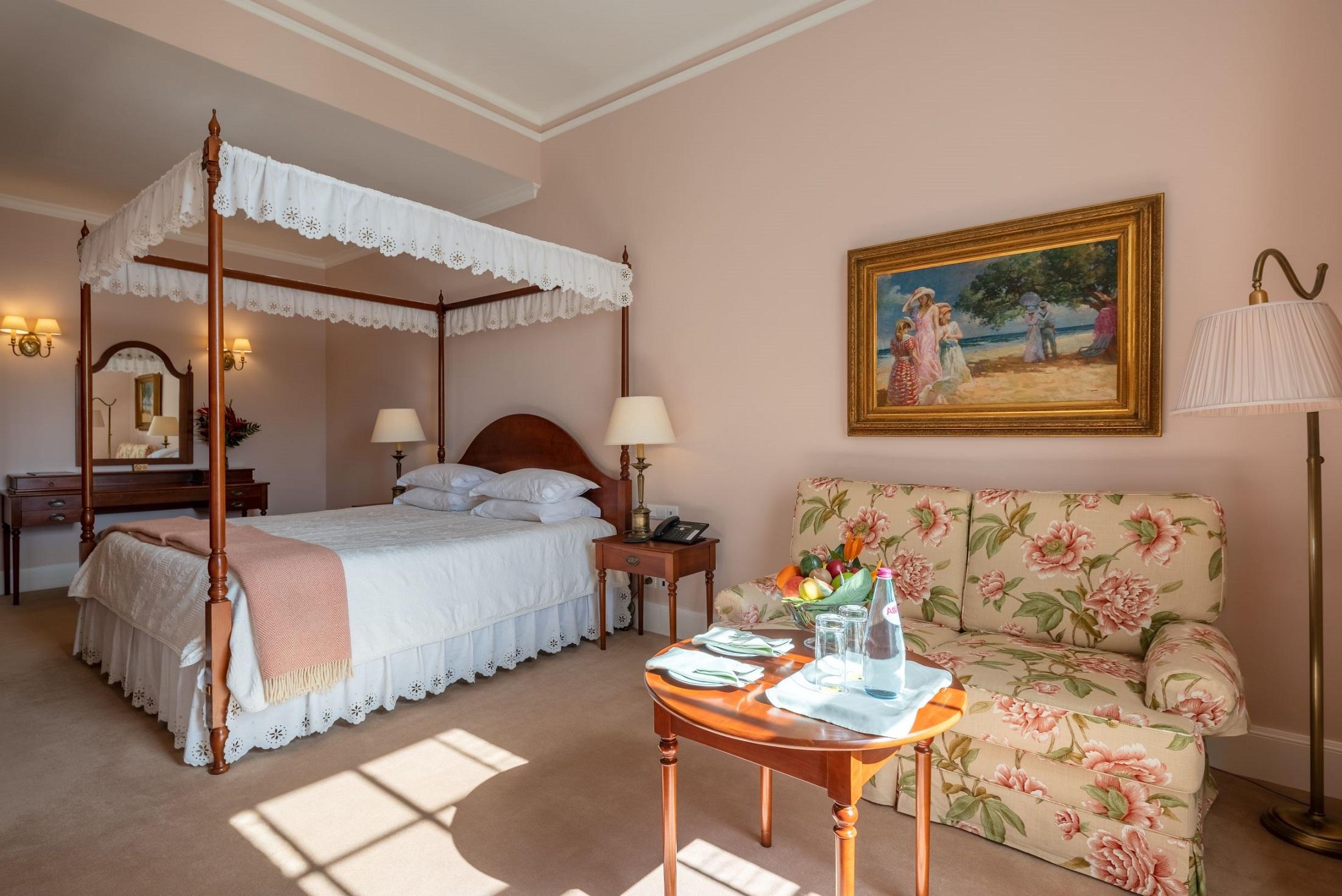 Quinta Jardins Do Lago Funchal  Exterior photo A room at the hotel